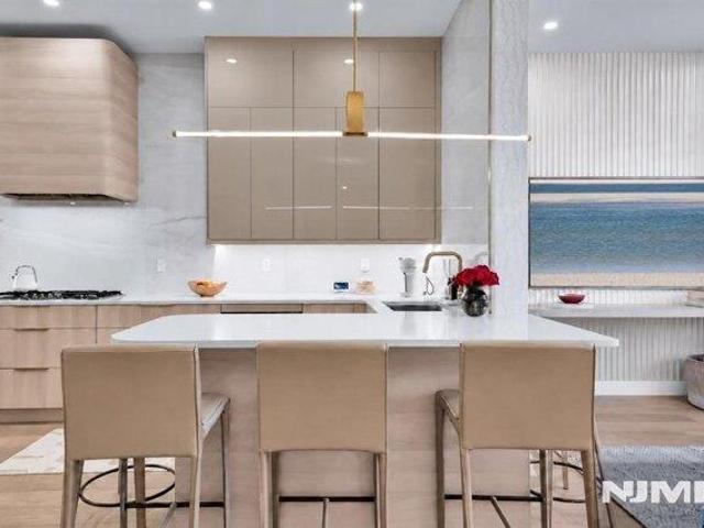 Condo for sale in Tenafly, Bergen County