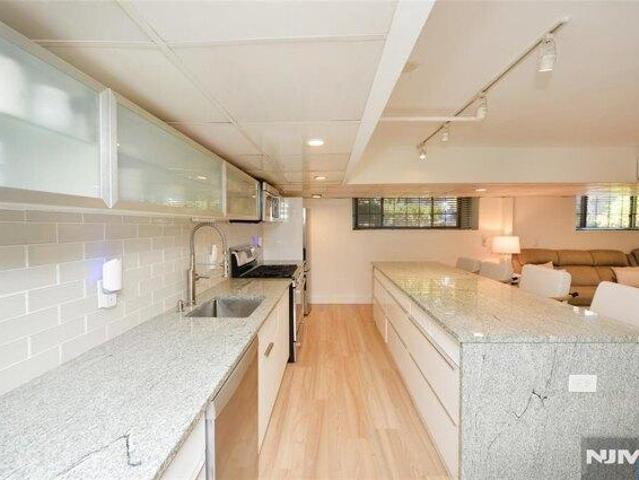 Condo for sale in Tenafly, Bergen County