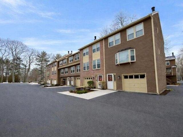 Condo for sale in Tewksbury, Massachusetts