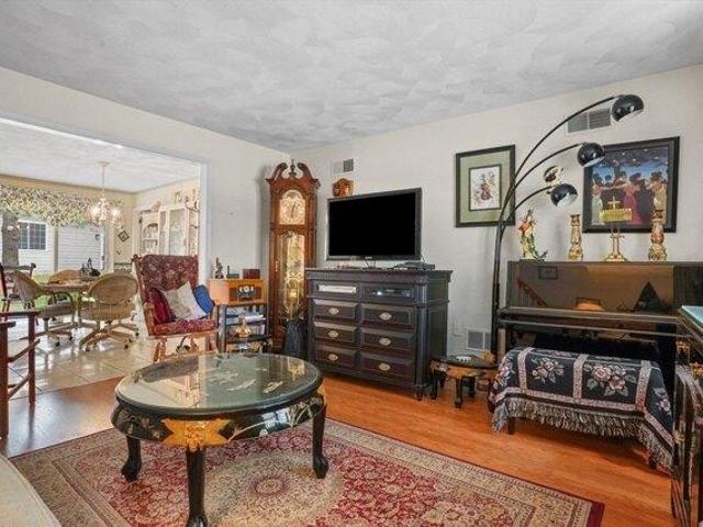 Condo for sale in Tewksbury, Massachusetts