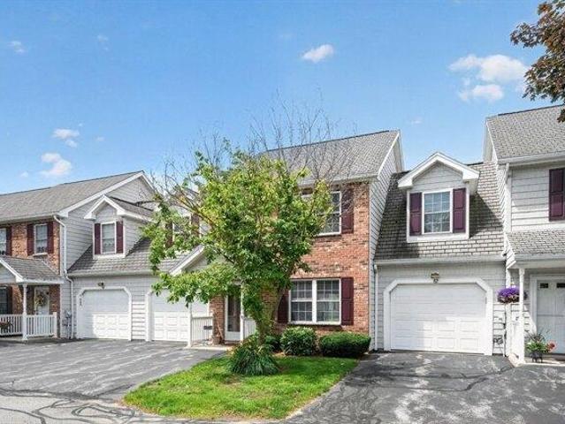 Condo for sale in Tewksbury, Massachusetts