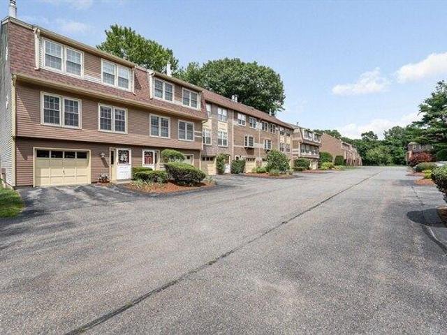 Condo for sale in Tewksbury, Massachusetts