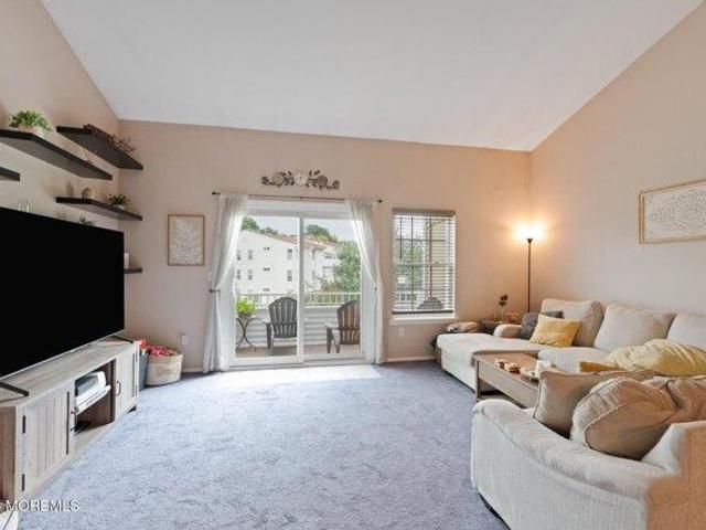 Condo for sale in Monmouth, New Jersey