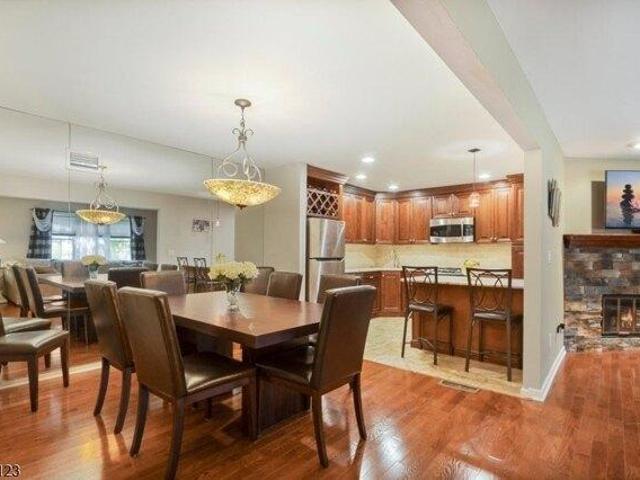 Condo for sale in Totowa, Passaic County