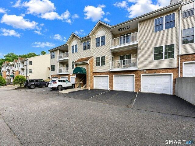 Condo for sale in Trumbull, Greater Bridgeport Planning Region