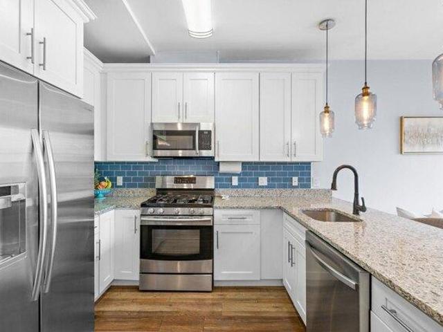 Condo for sale in Hudson, New Jersey