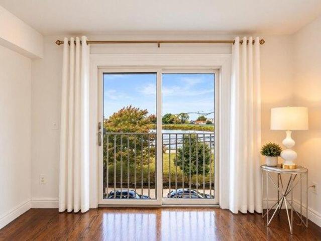 Condo for sale in The Shades, Weehawken