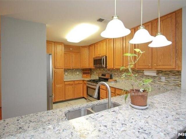 Condo for sale in Union, New Jersey