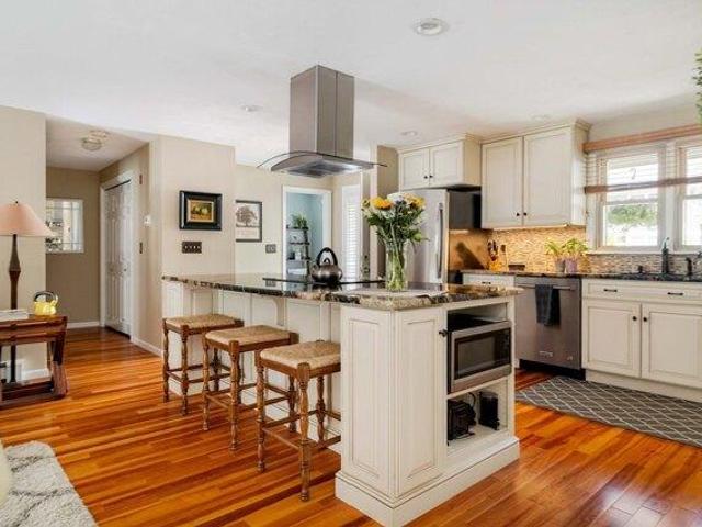 Condo for sale in Upton, Worcester County
