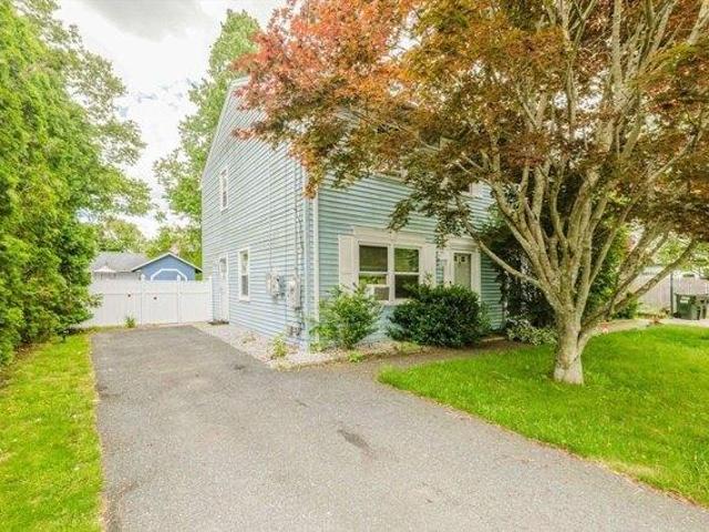 Condo for sale in North Uxbridge, Massachusetts