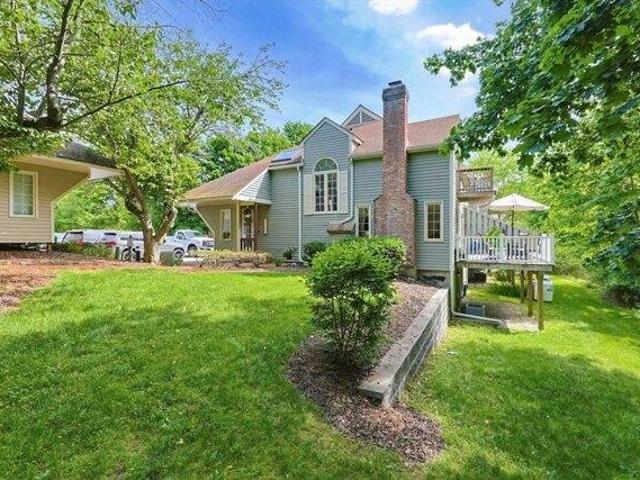 Condo for sale in North Uxbridge, Massachusetts
