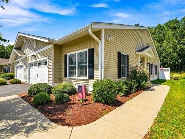 Condo for sale in North Uxbridge, Massachusetts