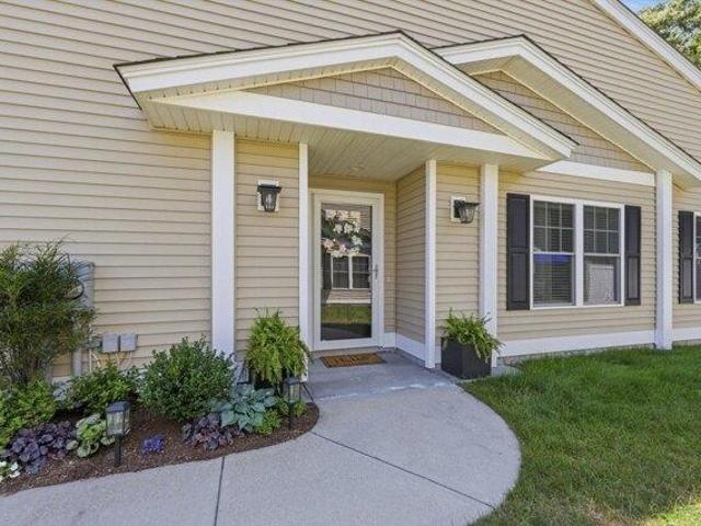Condo for sale in North Uxbridge, Massachusetts