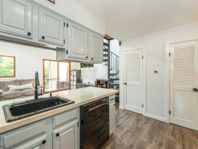 Condo for sale in Glenwood, New Jersey