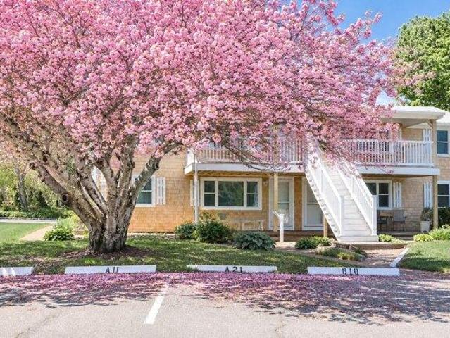 Condo for sale in Vineyard Haven, Massachusetts