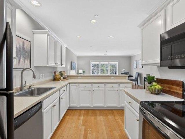 Condo for sale in Wakefield, Massachusetts