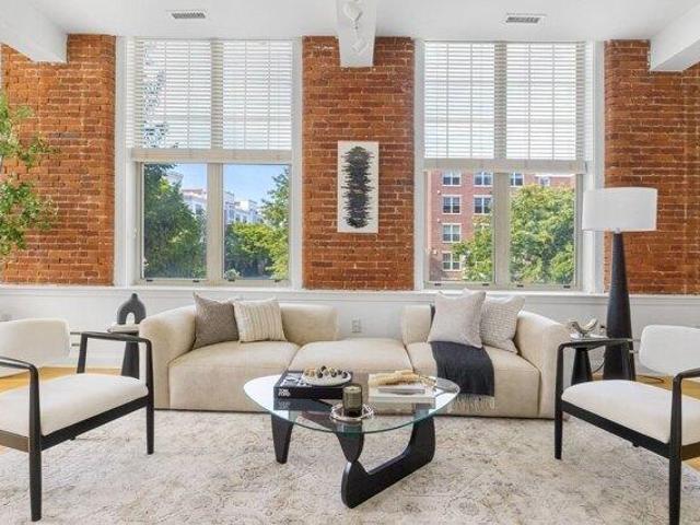 Condo for sale in Wakefield, Massachusetts