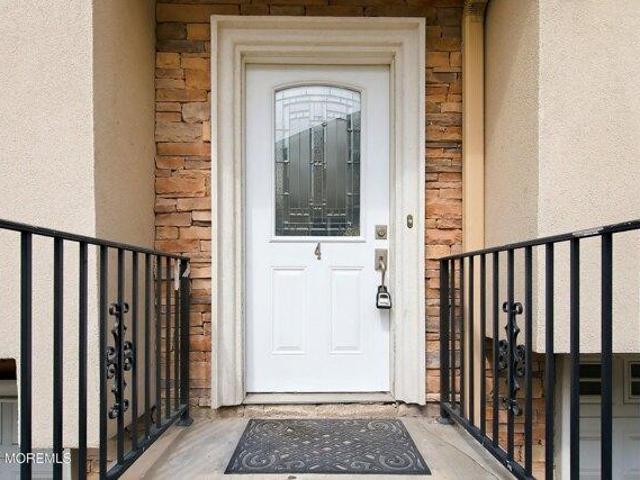 Condo for sale in Wallington, New Jersey