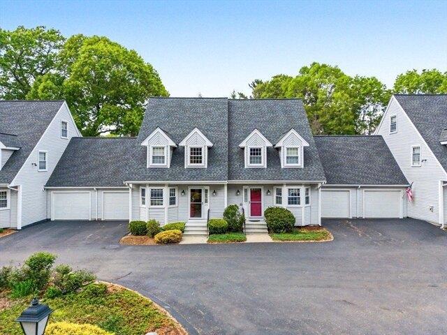 Condo for sale in Walpole, Massachusetts