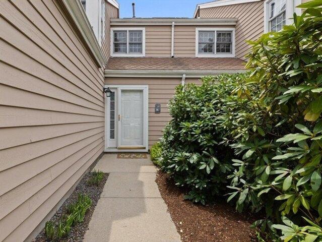 Condo for sale in Walpole, Massachusetts
