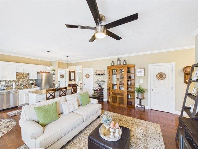 Condo for sale in Walpole, Massachusetts