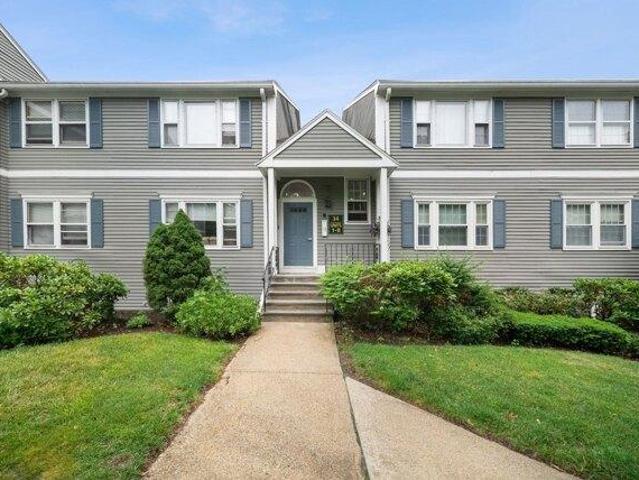 Condo for sale in Walpole, Norfolk County