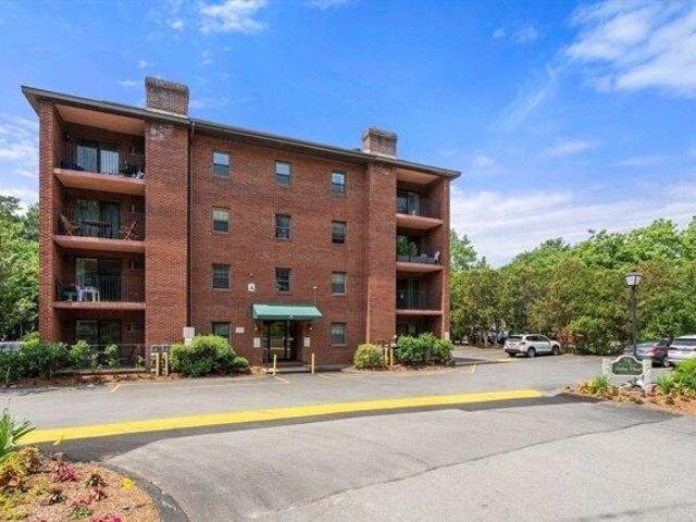 Condo for sale in Waltham, Massachusetts
