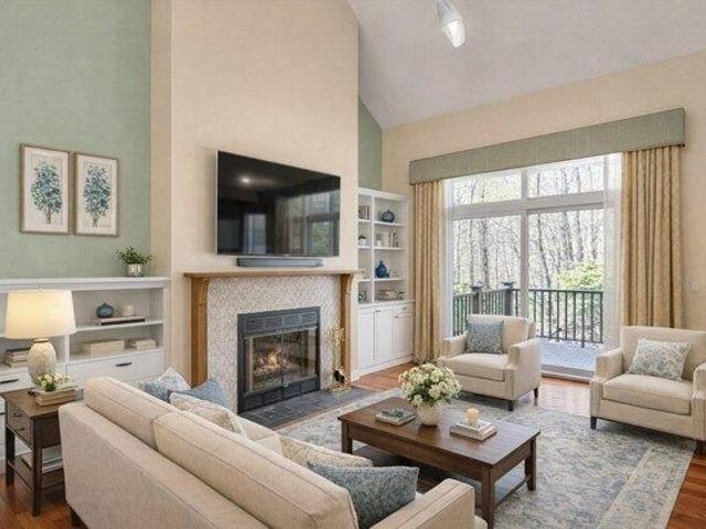 Condo for sale in Waltham, Massachusetts