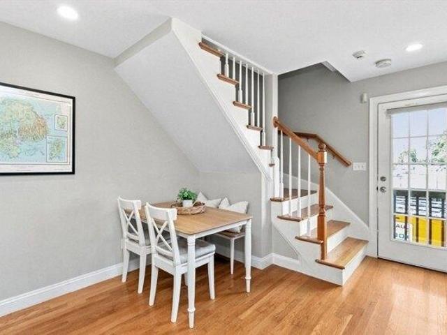 Condo for sale in Waltham, Massachusetts