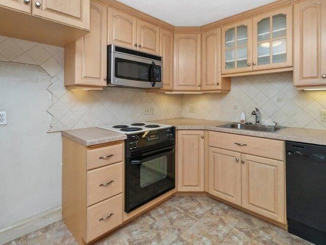 Condo for sale in Waltham, Middlesex County
