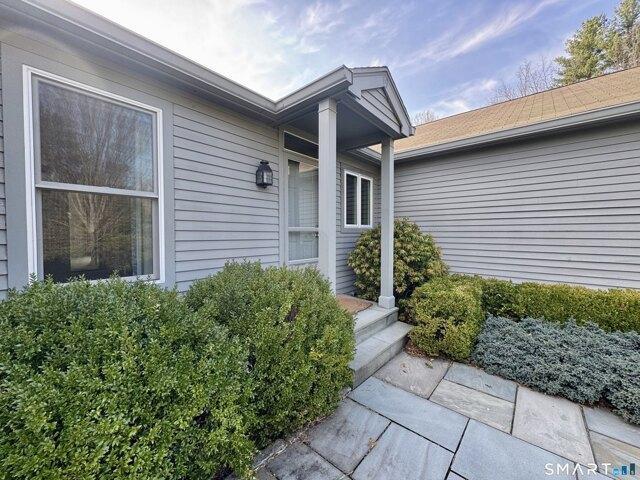 Condo for sale in Washington, Connecticut