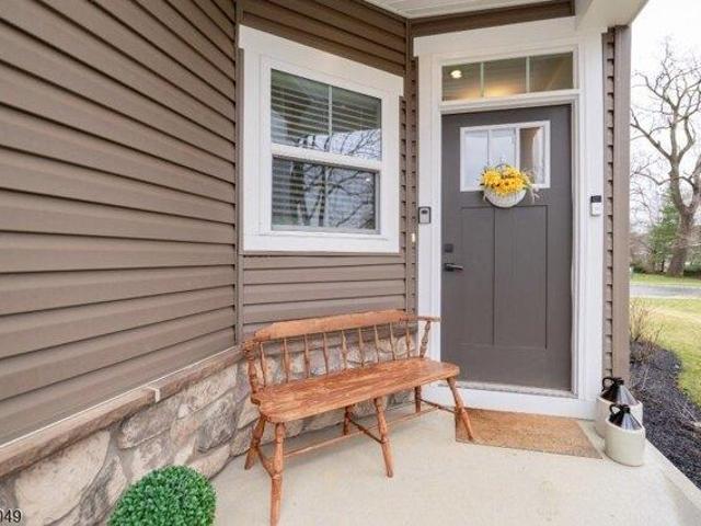 Condo for sale in Washington, New Jersey
