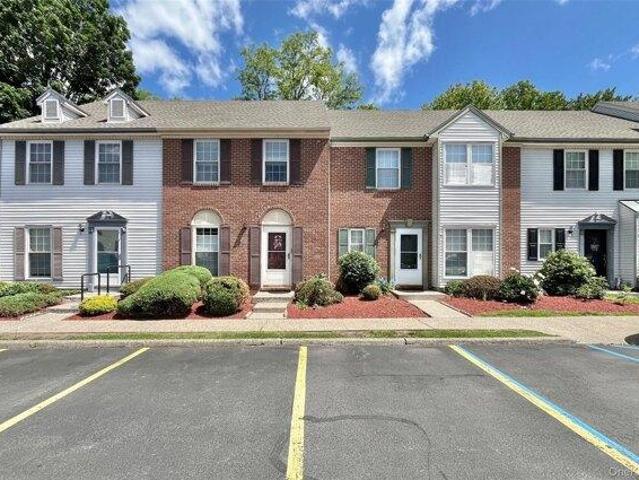 Condo for sale in Washingtonville, New York