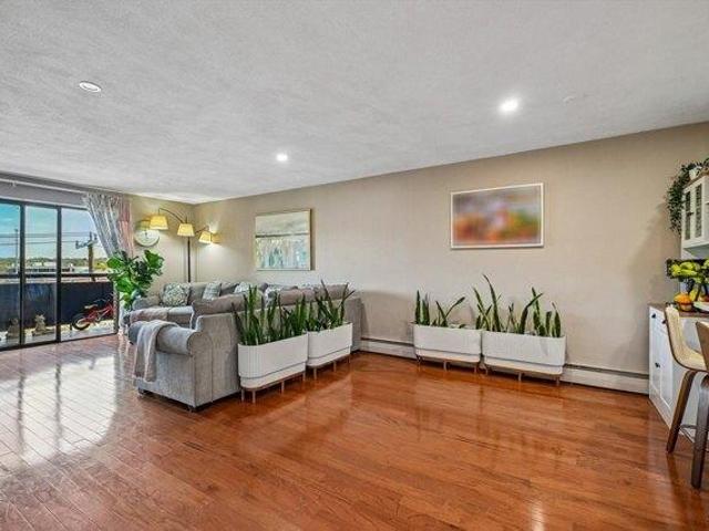 Condo for sale in Watertown, Massachusetts