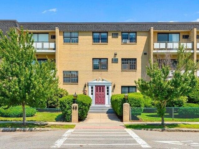 Condo for sale in Watertown, Massachusetts