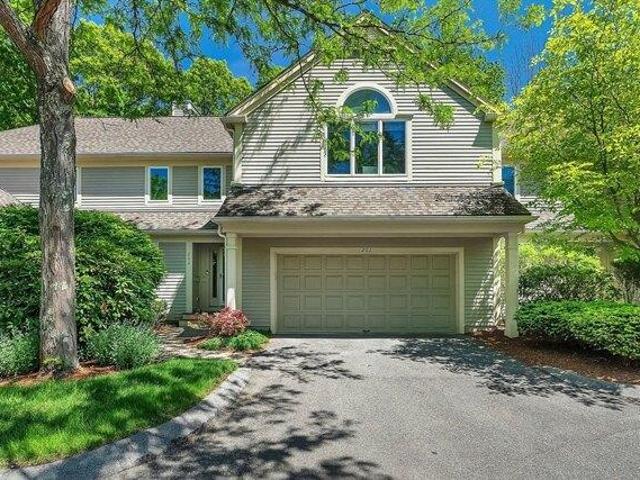 Condo for sale in Wayland, Massachusetts