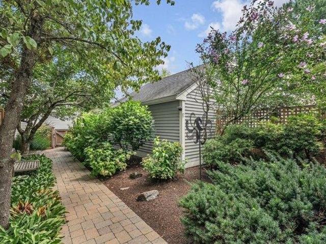 Condo for sale in Wayland, Middlesex County