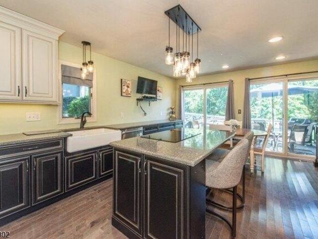 Condo for sale in Passaic, New Jersey