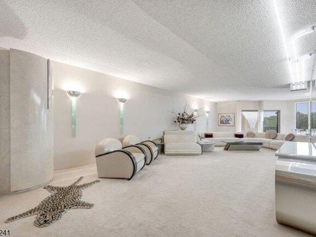 Condo for sale in Wayne, Passaic County