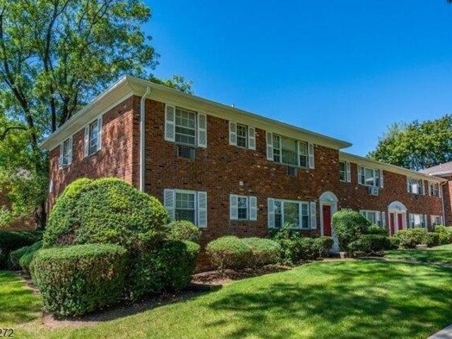 Condo for sale in Wayne, Passaic County