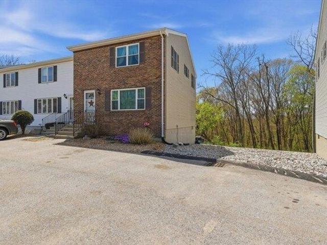Condo for sale in Webster, Massachusetts