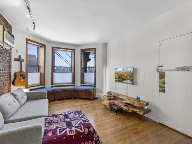Condo for sale in Hudson, New Jersey