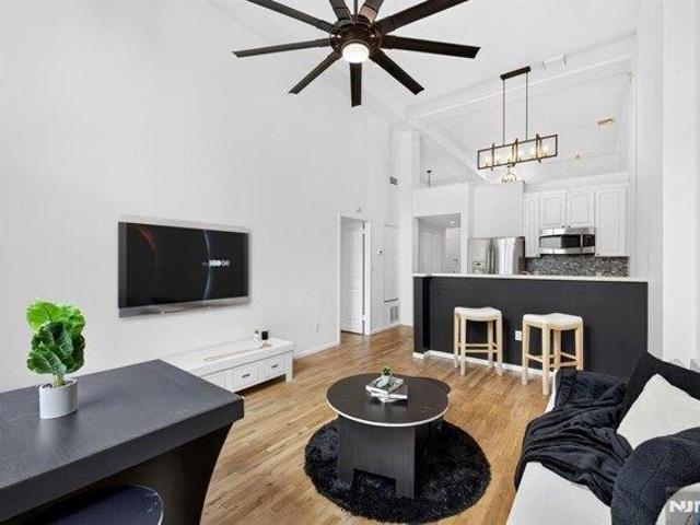 Condo for sale in Hudson, New Jersey