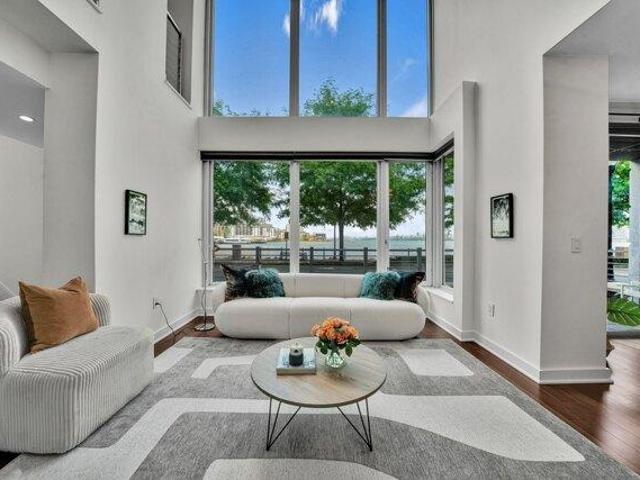 Condo for sale in Hudson, New Jersey