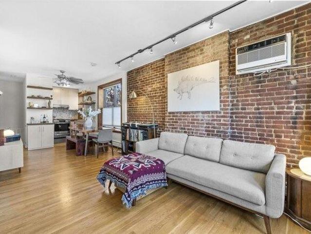 Condo for sale in Hudson, New Jersey