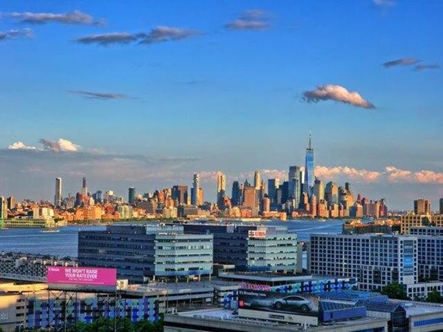 Condo for sale in Hudson, New Jersey