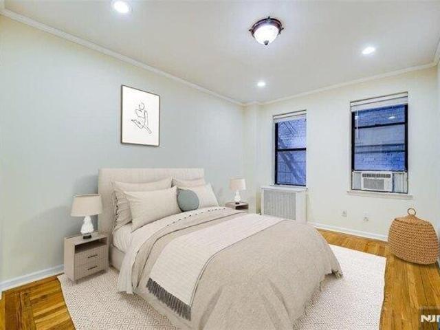 Condo for sale in Hudson, New Jersey