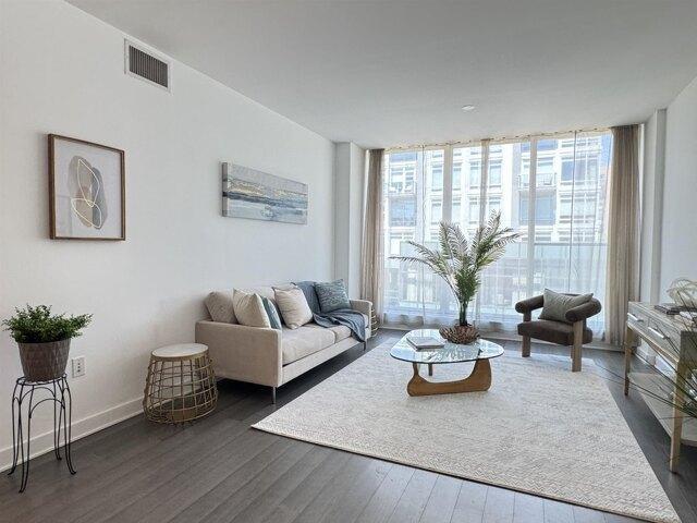 Condo for sale in Weehawken, Hudson County