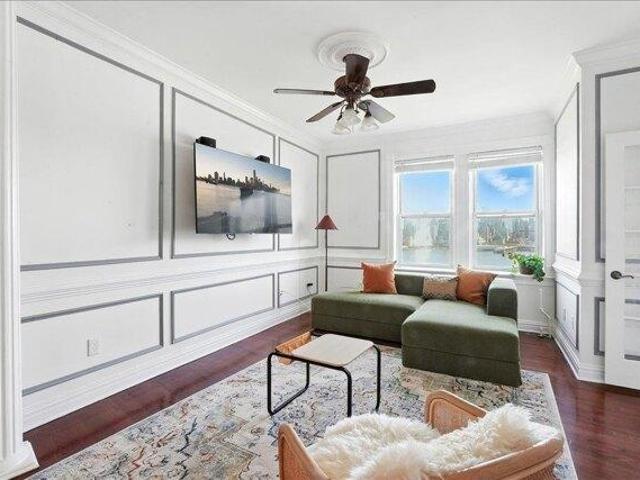 Condo for sale in Weehawken, Hudson County