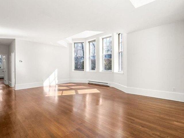 Condo for sale in Wellesley, Massachusetts